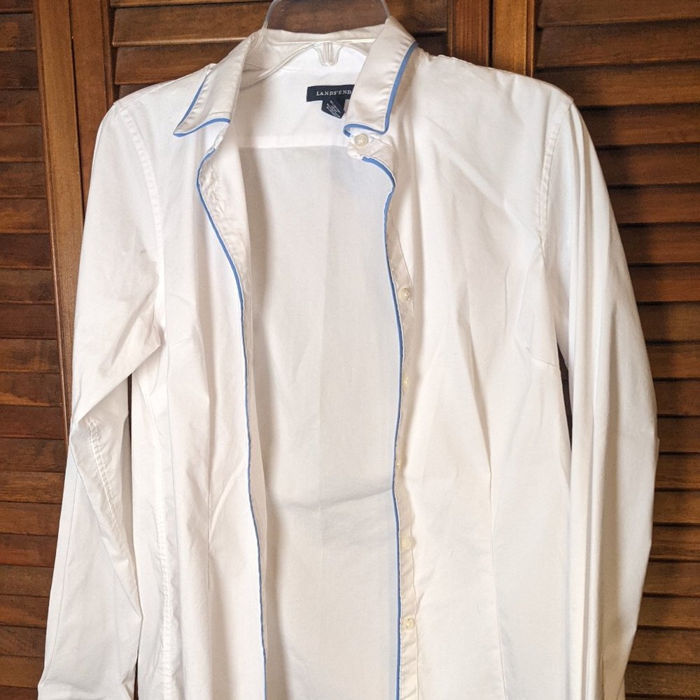 Lands End long slv white shirt